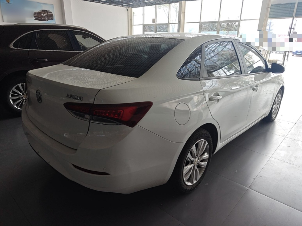 Excelle 2021 Facelift Classic 1.5L AT Elite photo 4