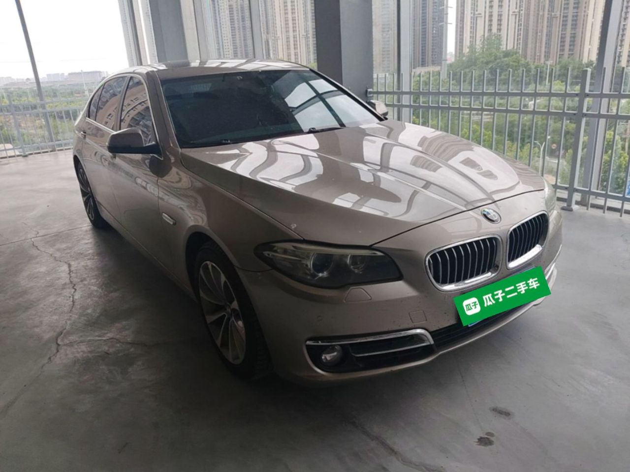 5 Series 2017 528Li Leading photo 2