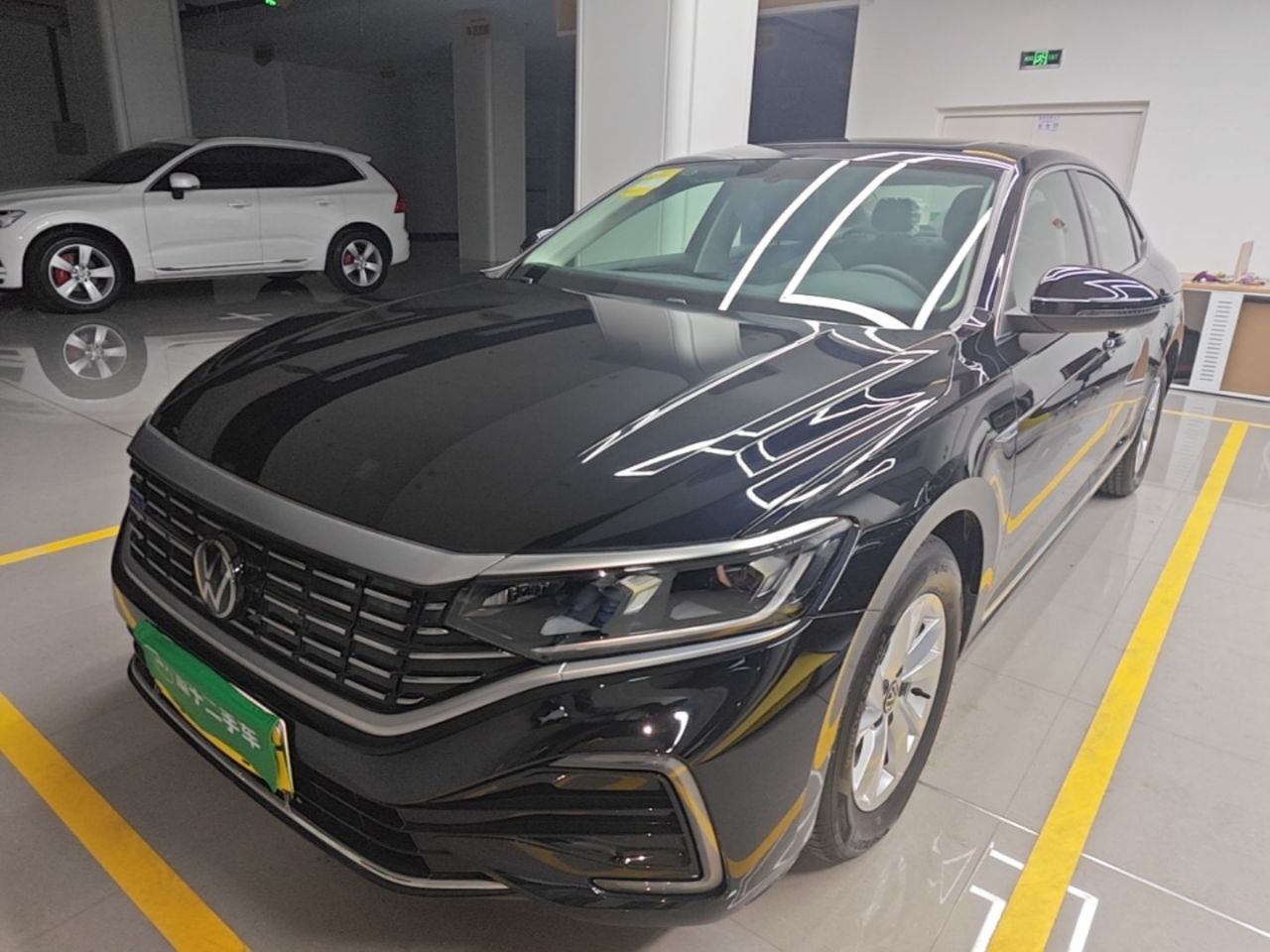 Passat EV 2025 430PHEV Hybrid Business