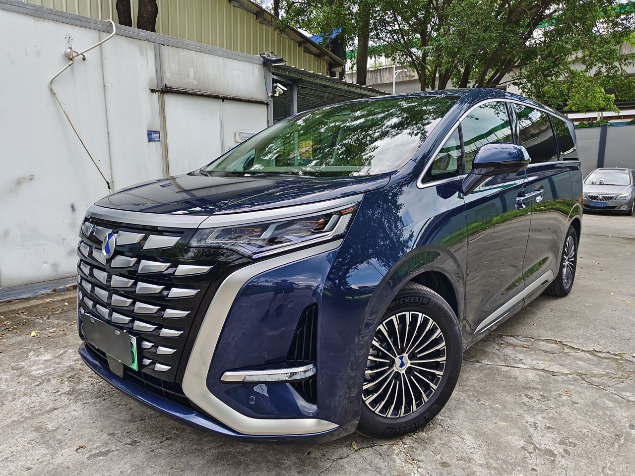 D9 2022 DM-i 970 AWD Noble