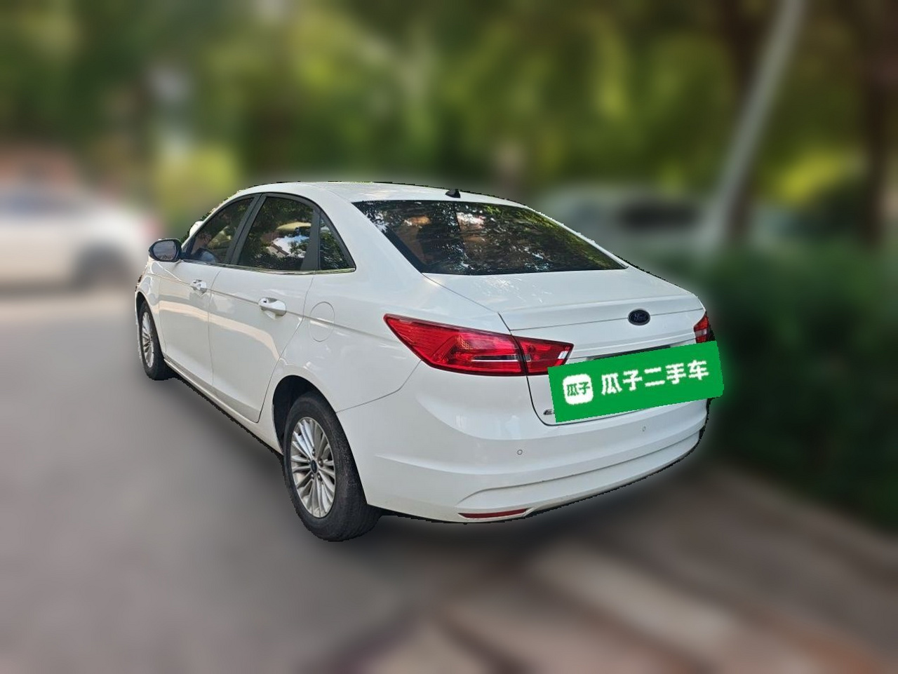 Escort 2017 Facelift 1.5L MT Comfort photo 4