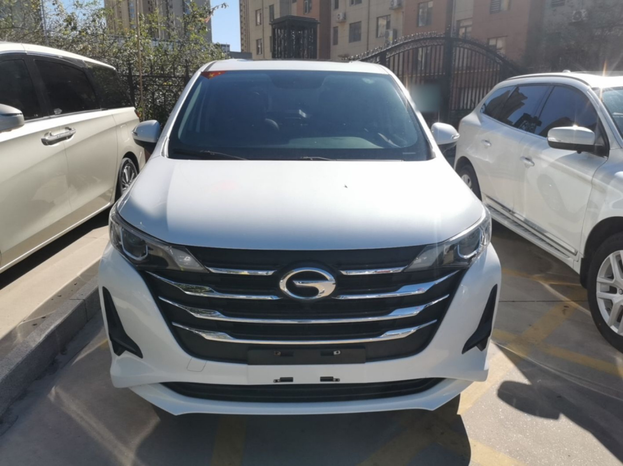 GAC Trumpchi M6 2019 270T DCT Exclusive 7-Seater China VI photo 2