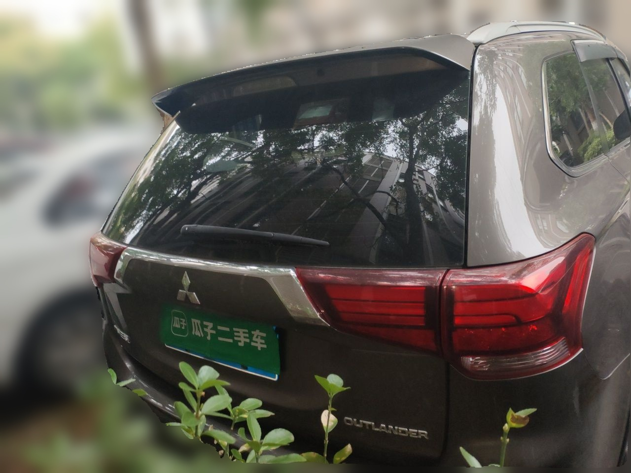 Outlander 2016 2.4L AWD Elite 5-Seater photo 5