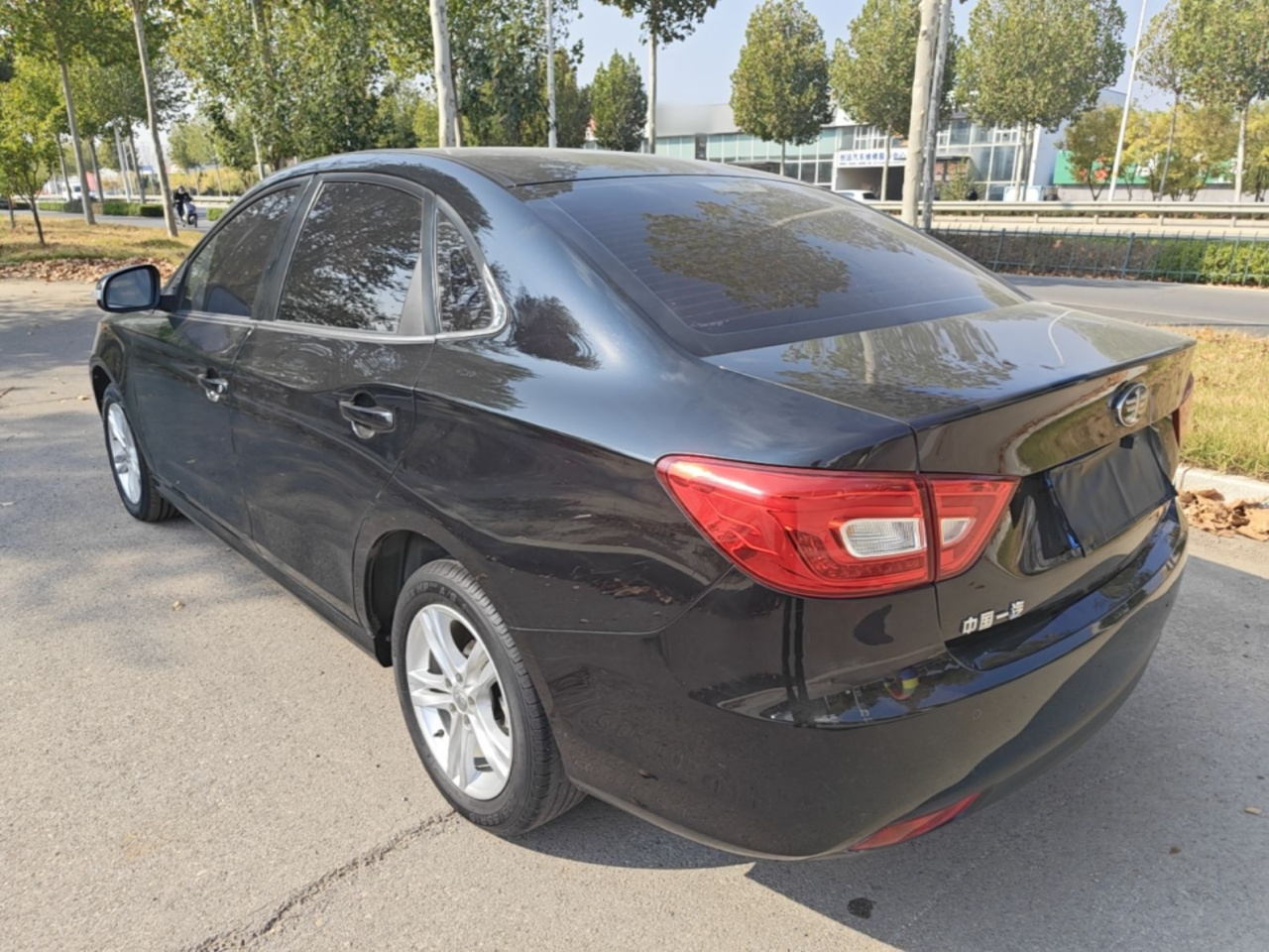 Bestune B30 2017 1.6L AT Luxury photo 4