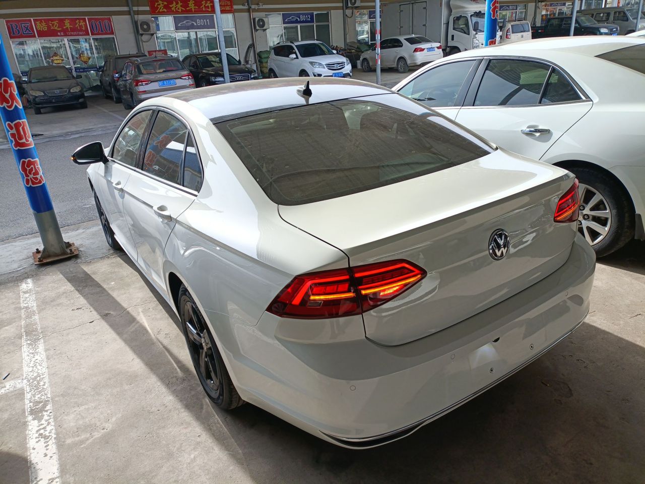 Lamando 2021 230TSI DSG photo 4