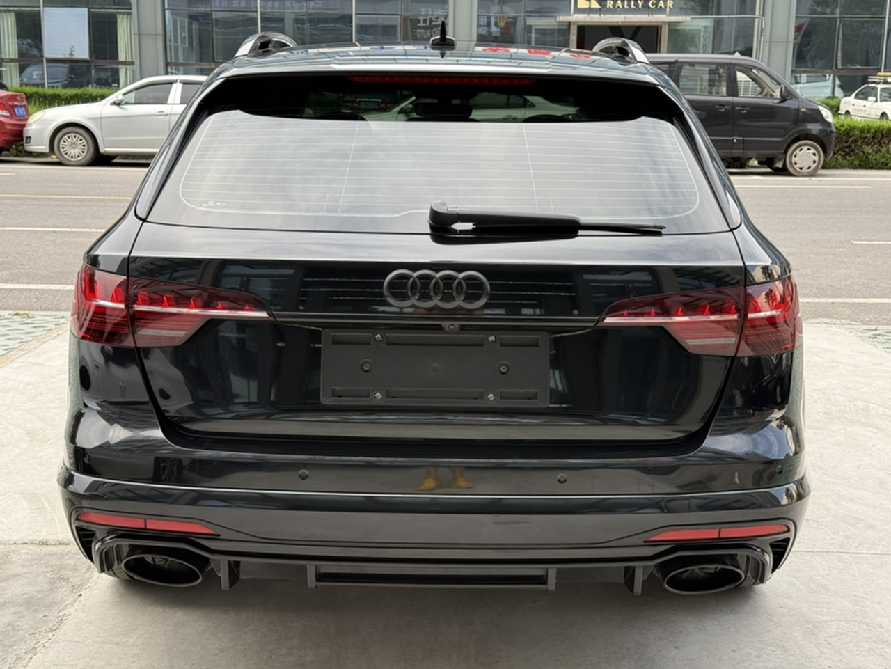A4 Imported 2021 allroad quattro Explorer photo 3