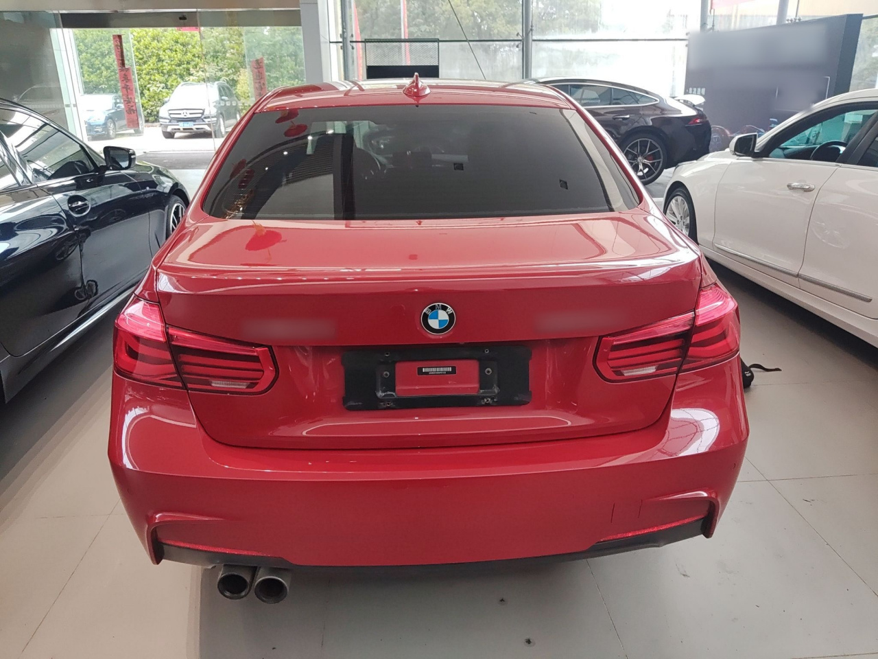 3 Series 2019 320Li M Sport Package photo 3