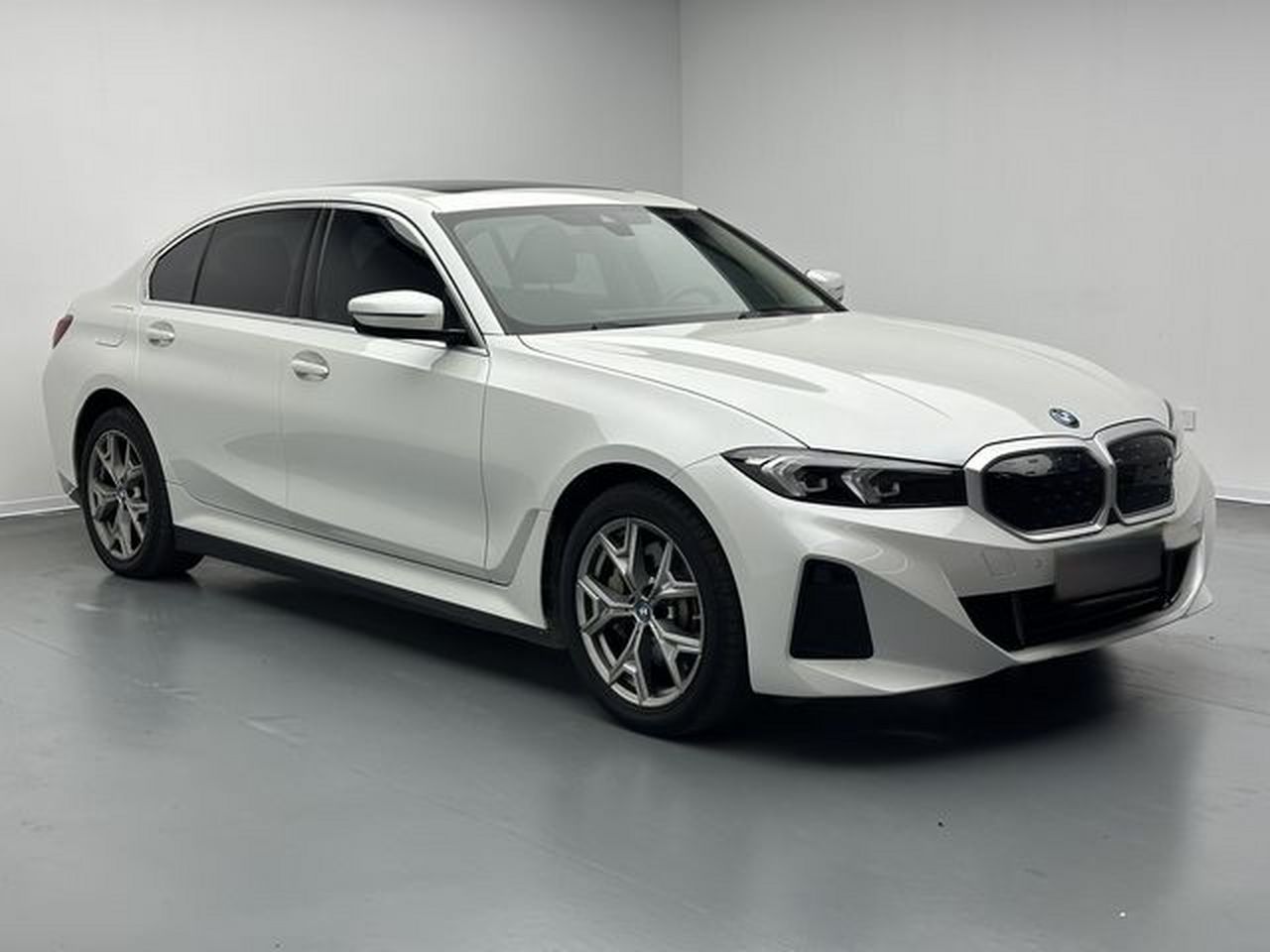 i3 2022 eDrive 35 L photo 2