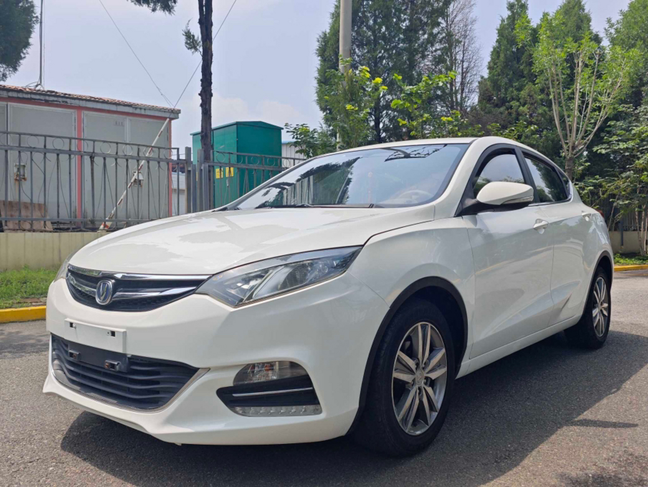 Eado 2016 XT 1.6L AT