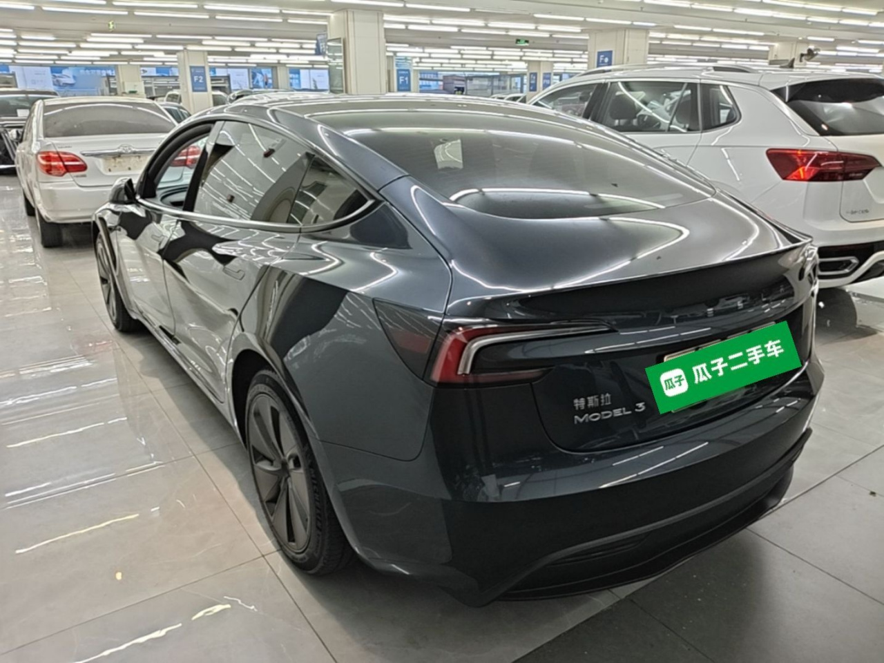 Model 3 2023 RWD photo 4
