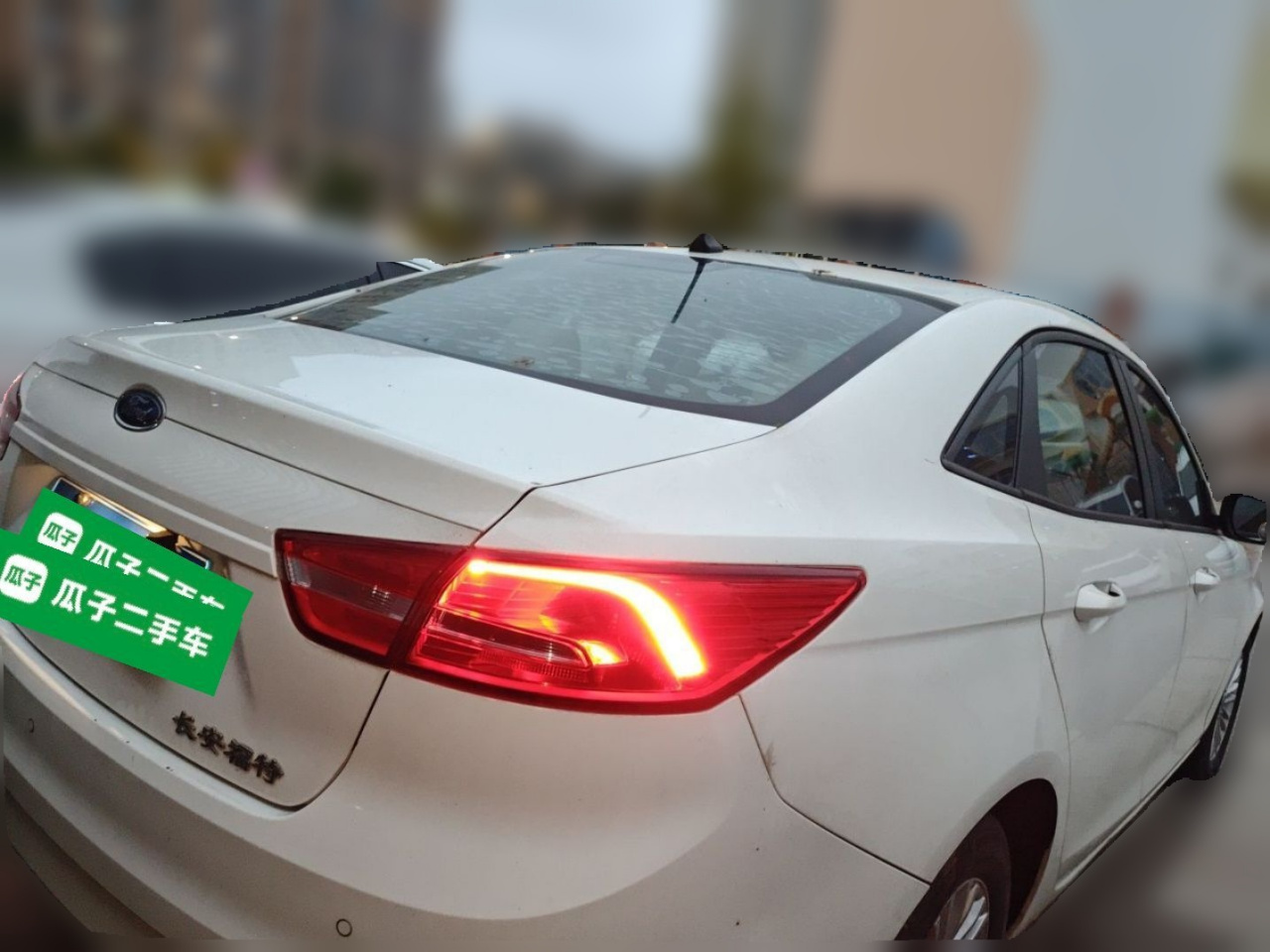 Escort 2017 Facelift 1.5L MT Comfort photo 4