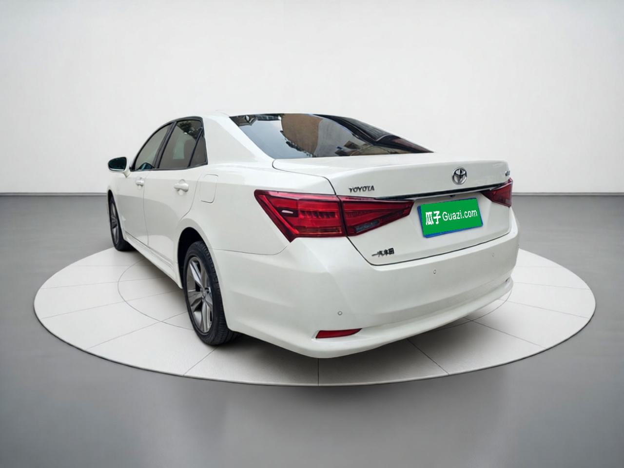 Crown 2015 2.5L Smart photo 4