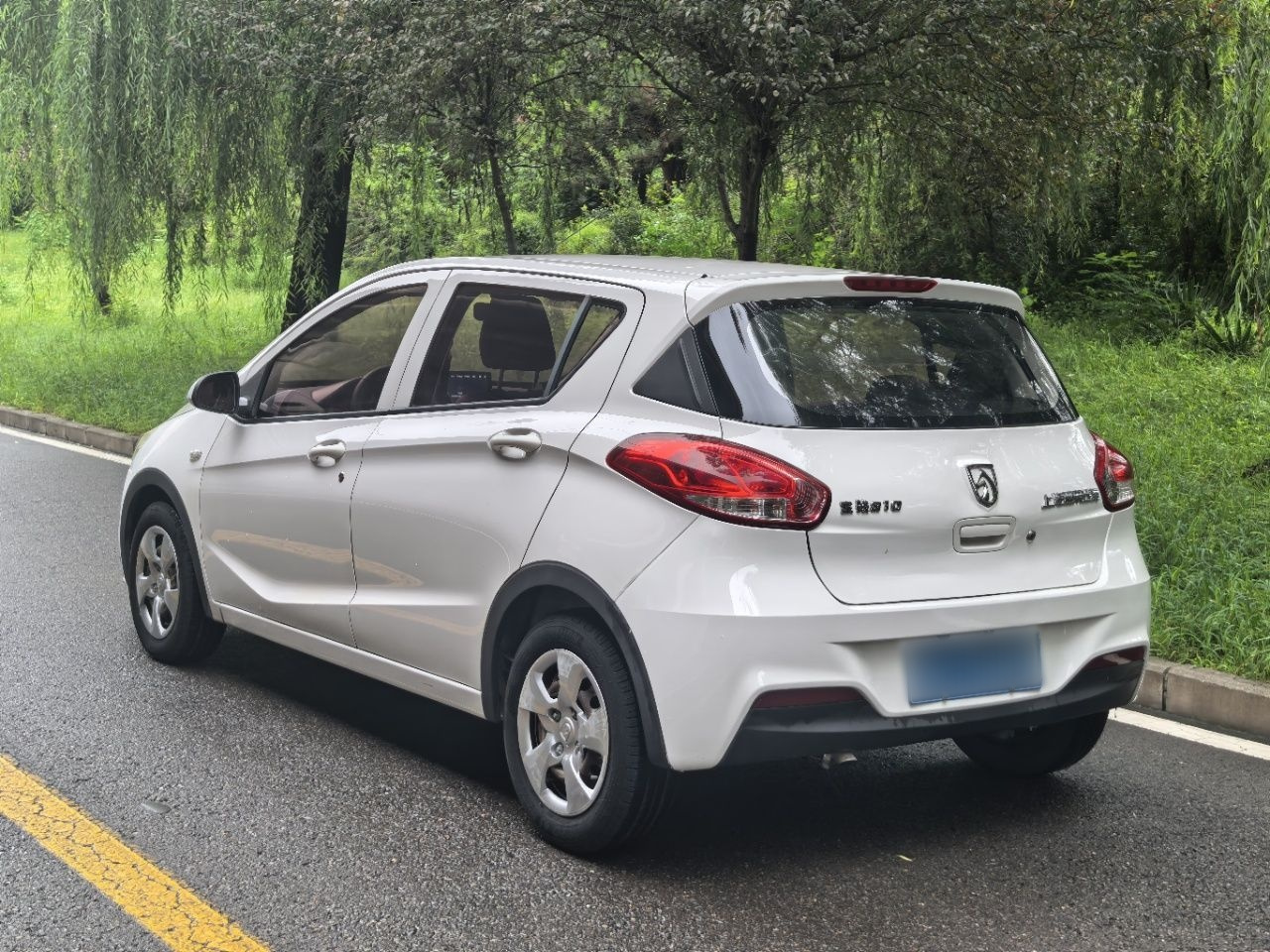 310 2016 1.2L MT Comfort photo 4