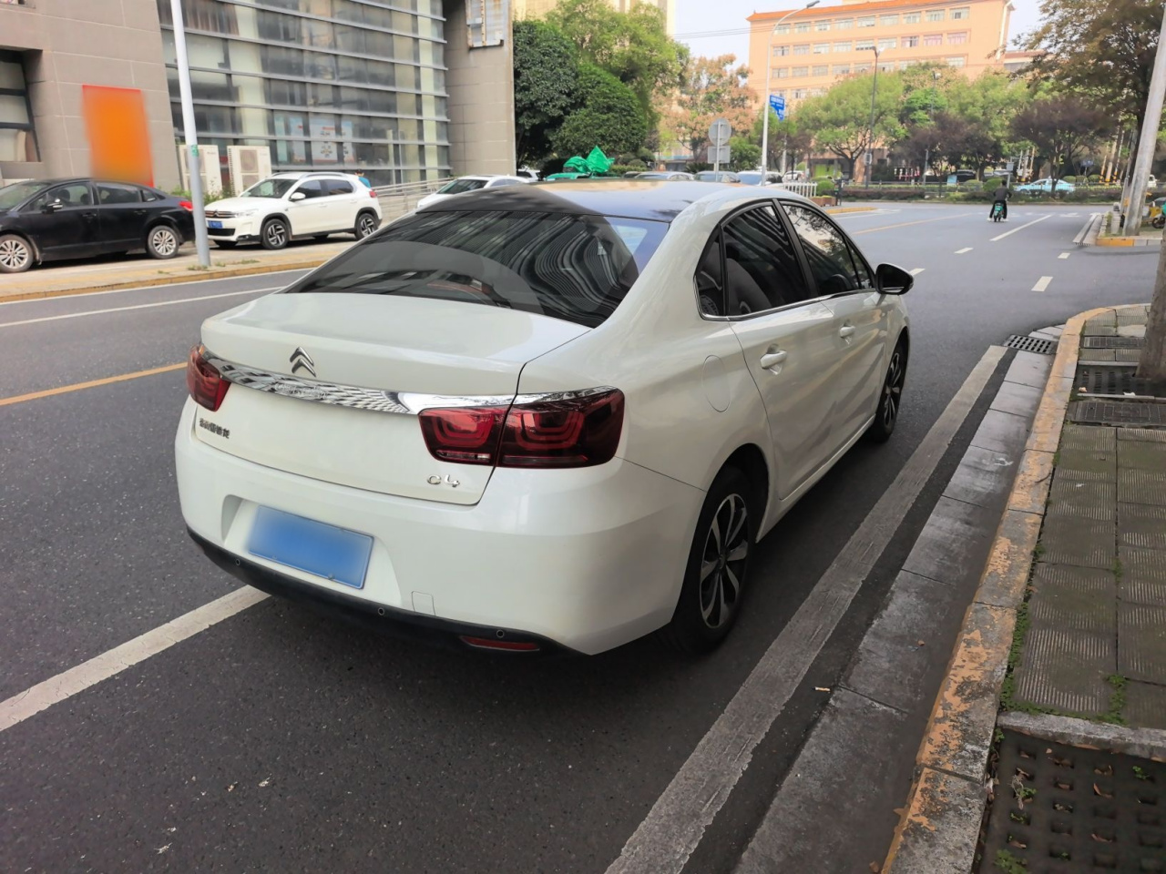 C4 2018 1.6L AT Luxury photo 4