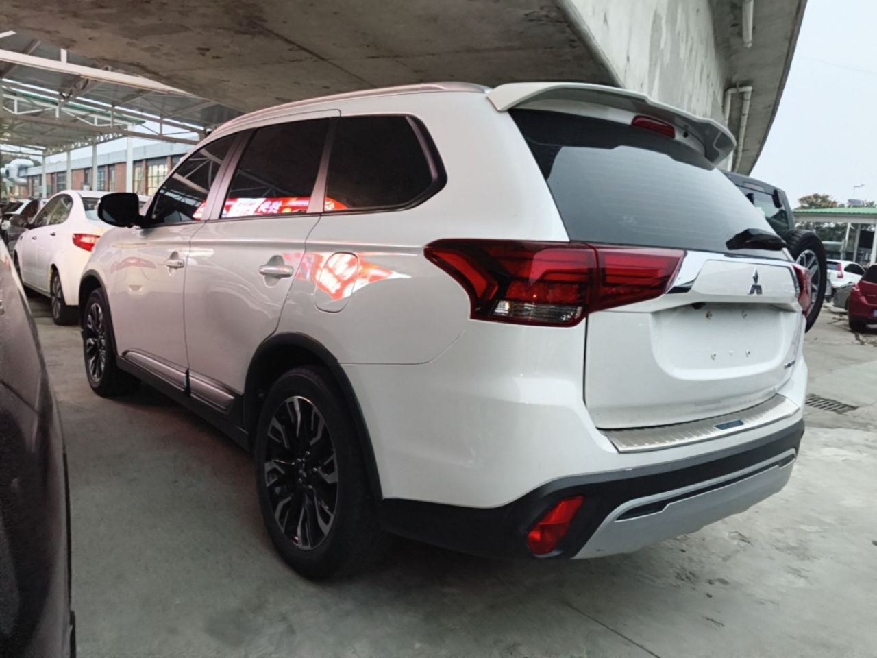 Outlander 2020 2.0L RWD Enjoy 5-Seater photo 4