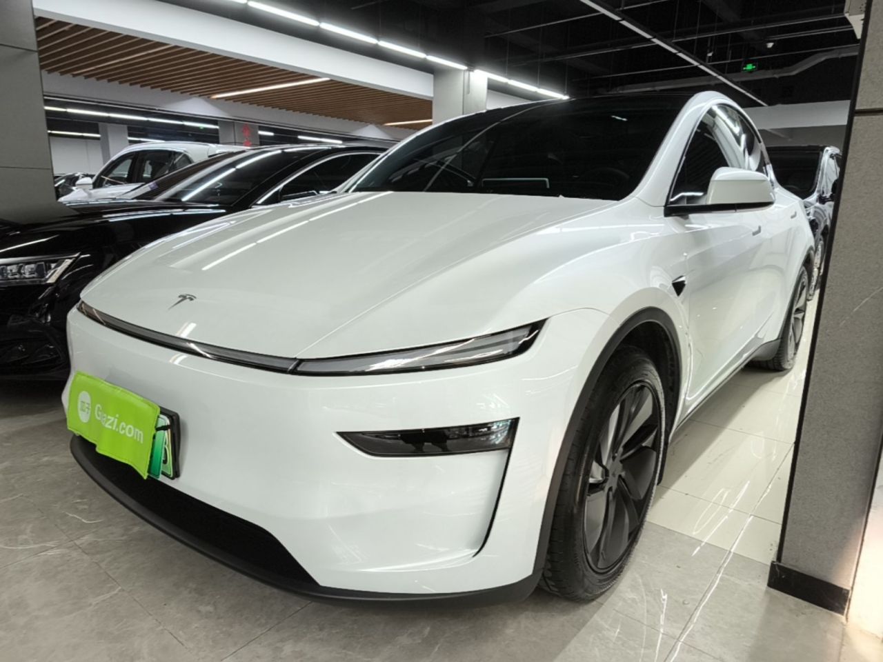 Model Y 2025 RWD
