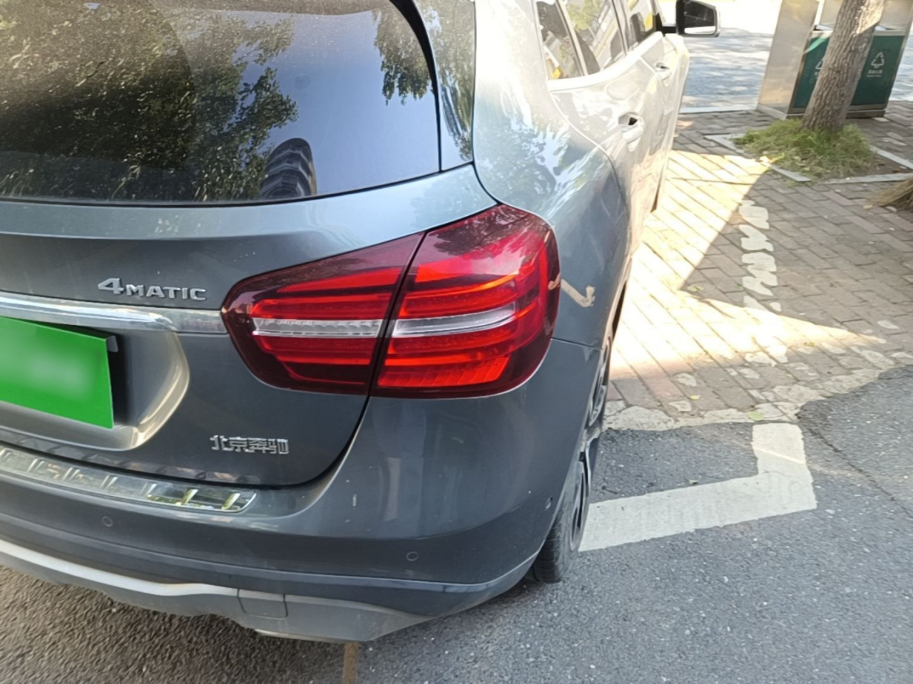 GLA 2017 GLA 220 4MATIC Luxury photo 2