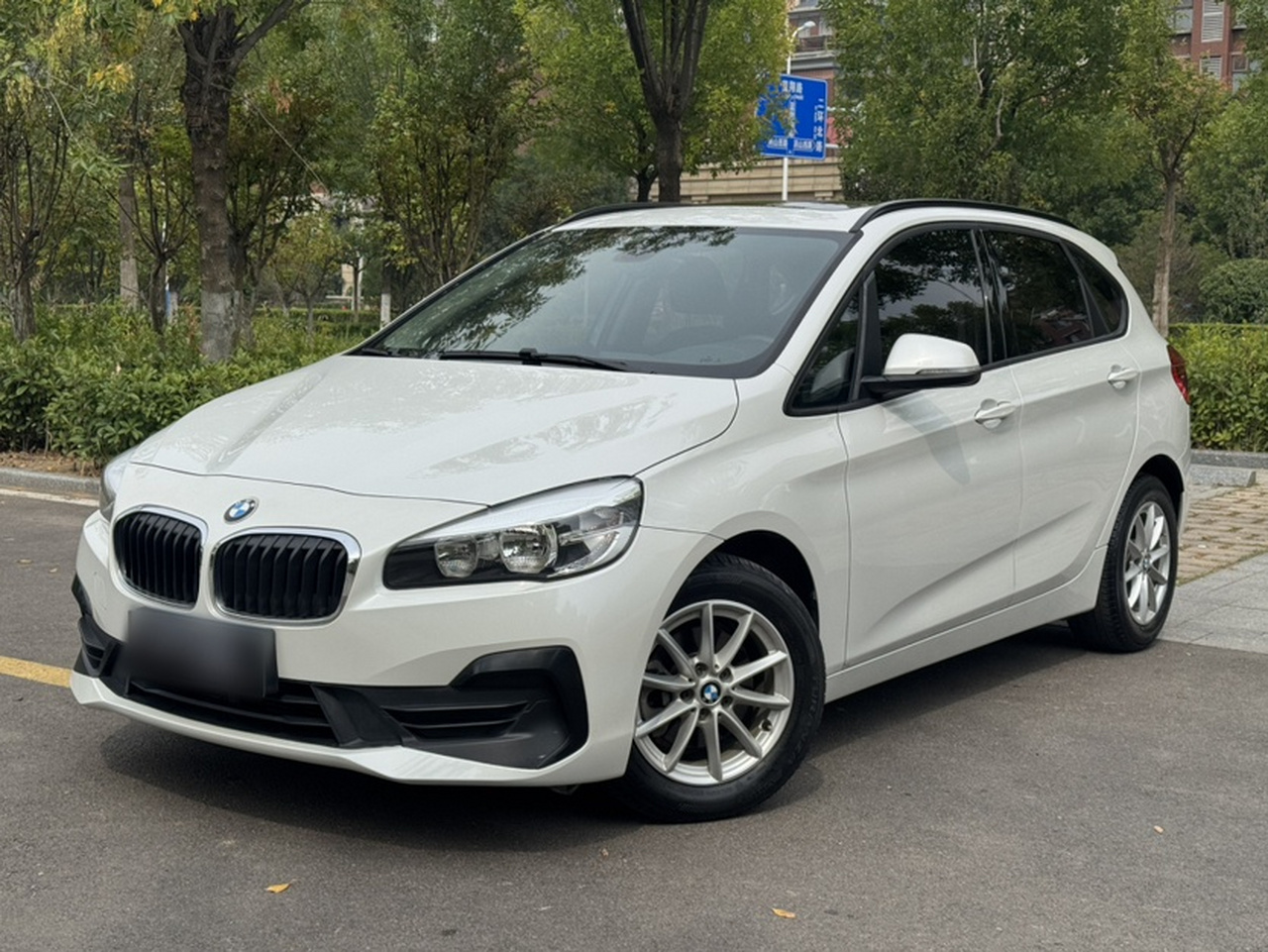 2 Series Wagon 2019 218i Fashion