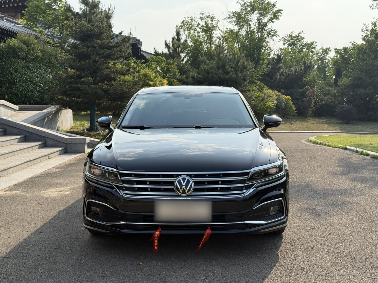 2021 380TSI Luxury photo 2