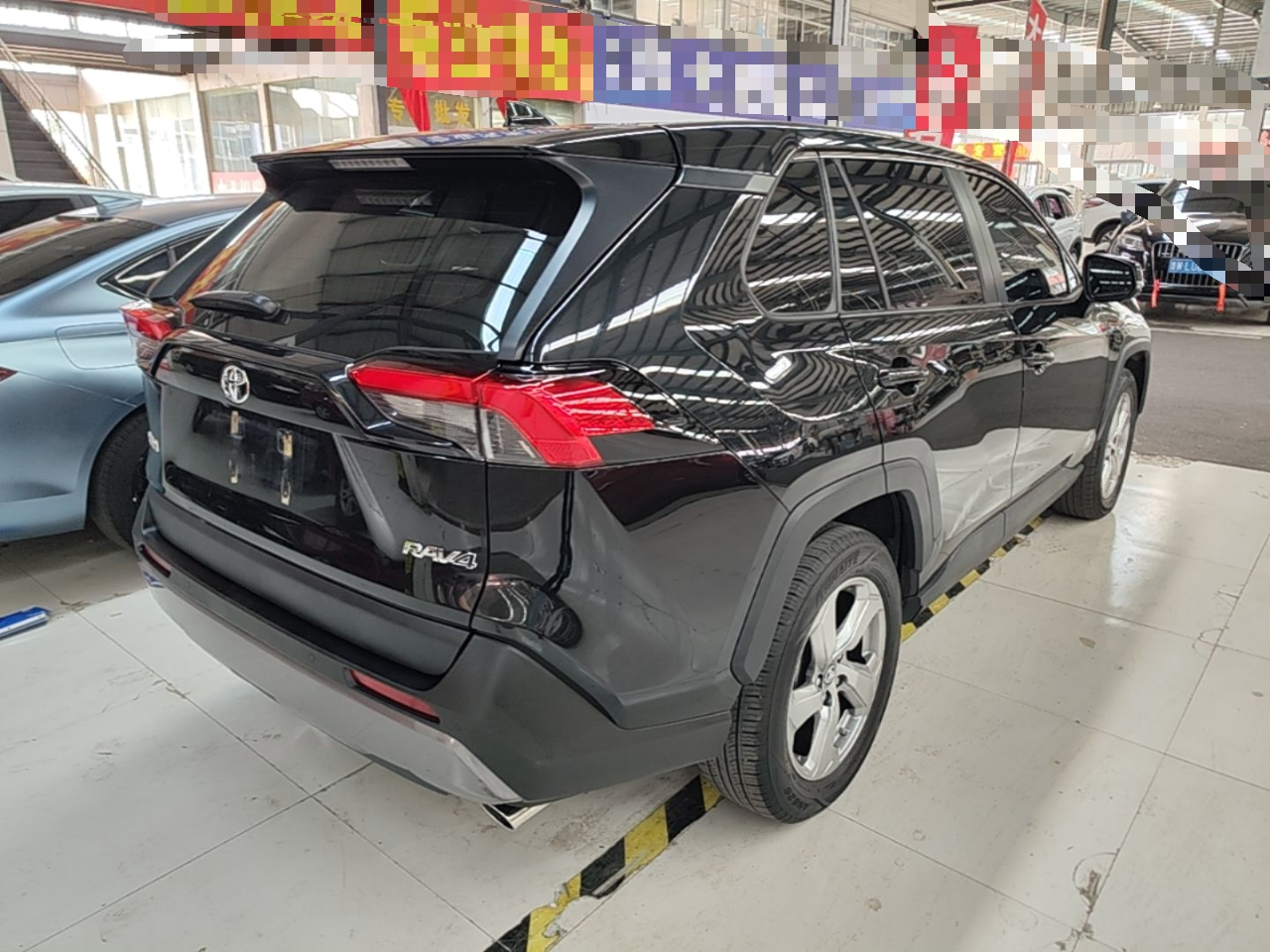 RAV4 2022 2.0L CVT RWD Plus photo 4