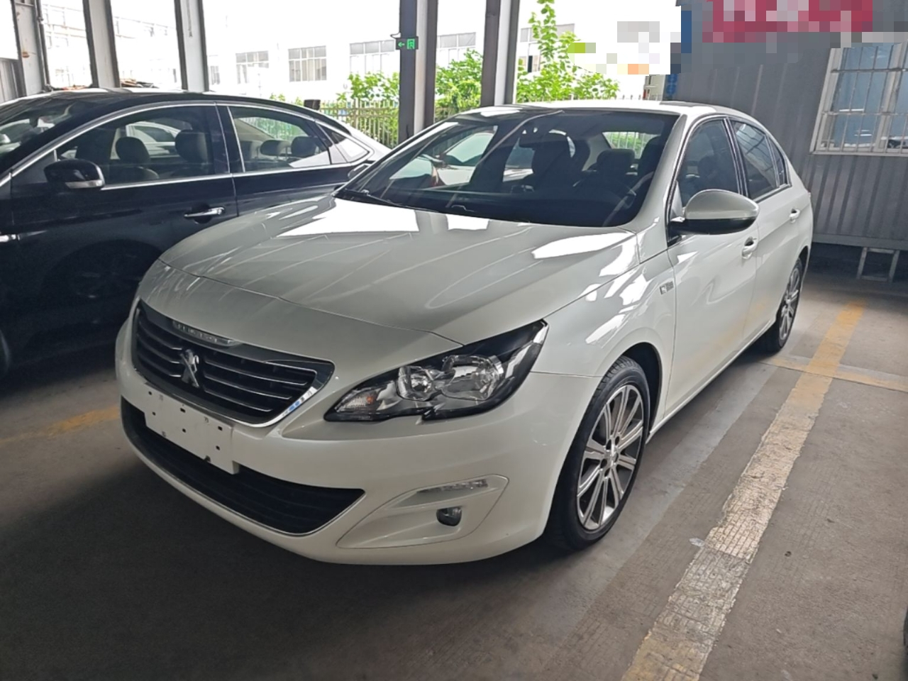 408 2016 1.6T AT Luxury