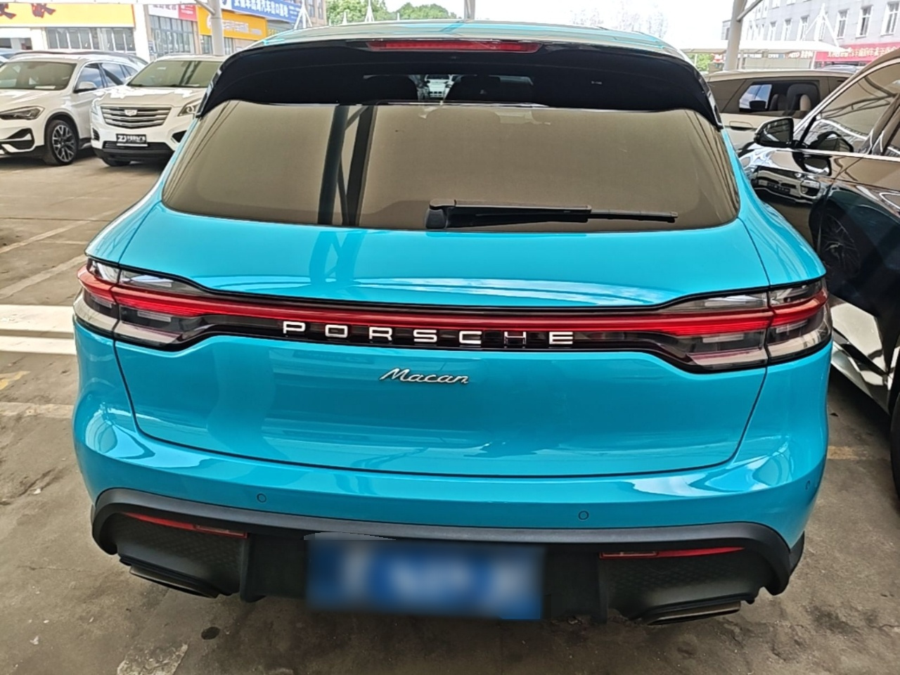2022 Macan 2.0T photo 5