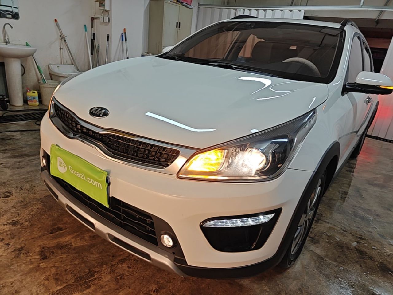 KX CROSS 2018 1.6L AT photo 2