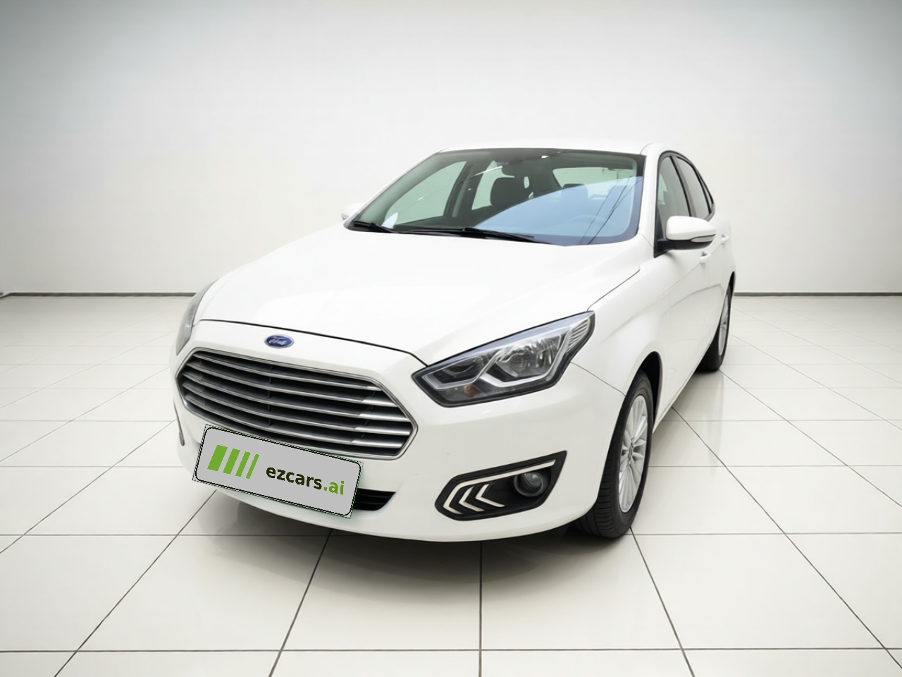 Escort 2015 1.5L AT Comfort
