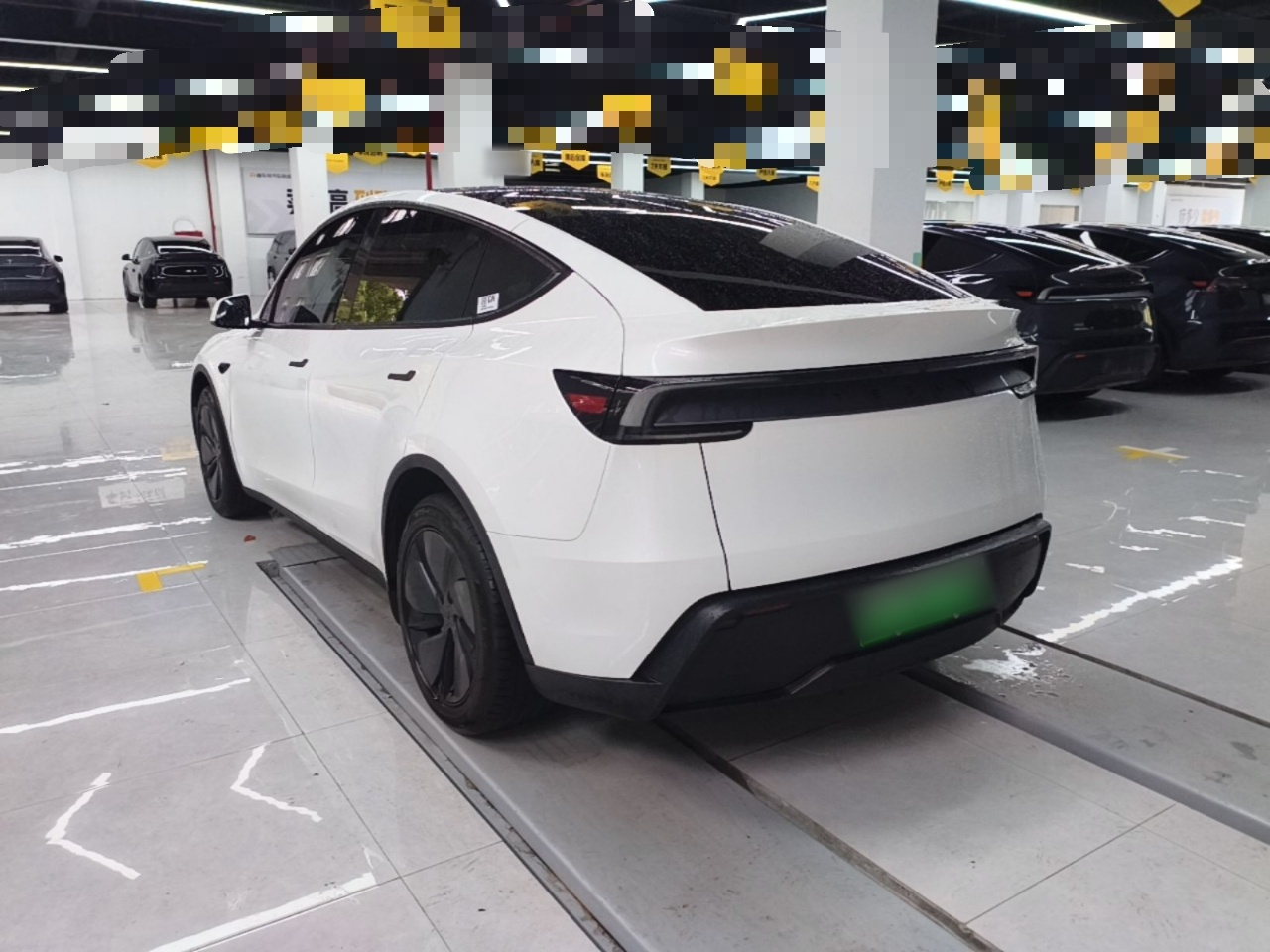 Model Y 2026 Long Range AWD photo 4