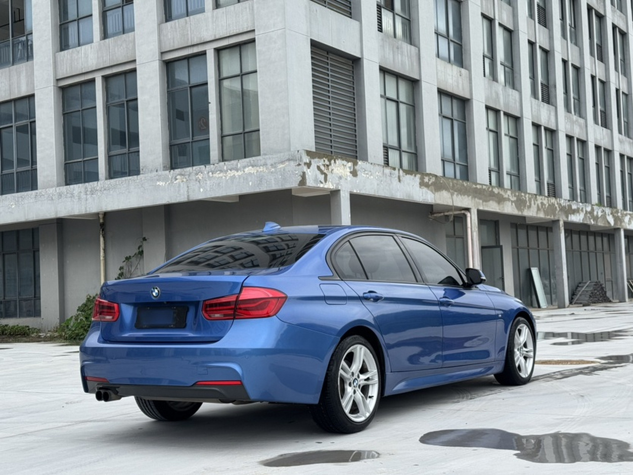 3 Series 2017 320Li M Sport photo 3