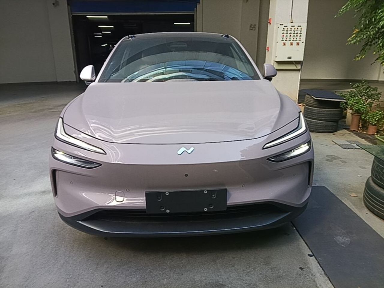L60 2024 60kWh AWD photo 2