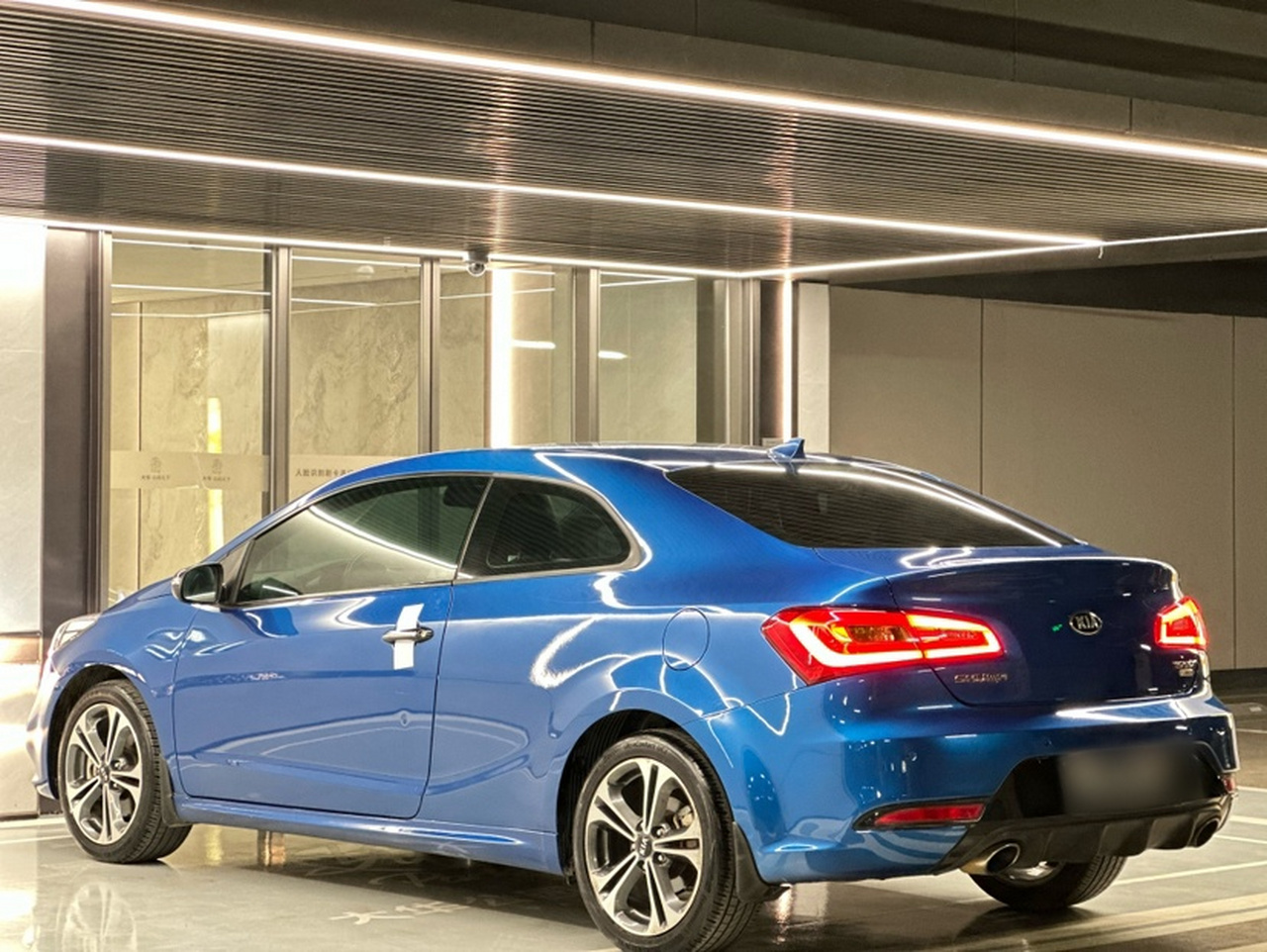 2014 1.6T Flagship IV photo 4