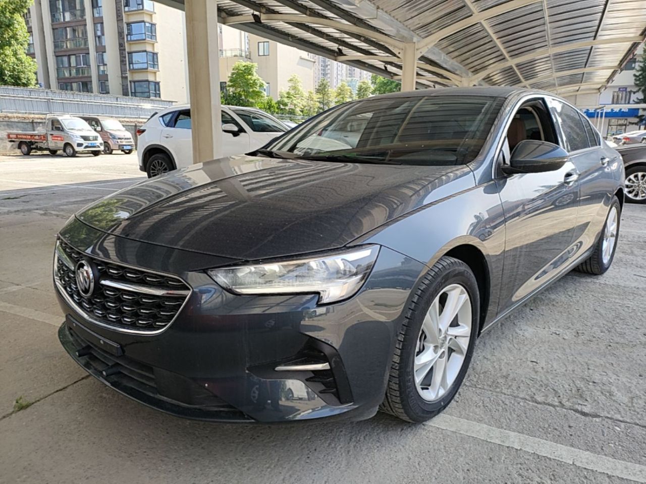 Regal 2020 552T Luxury