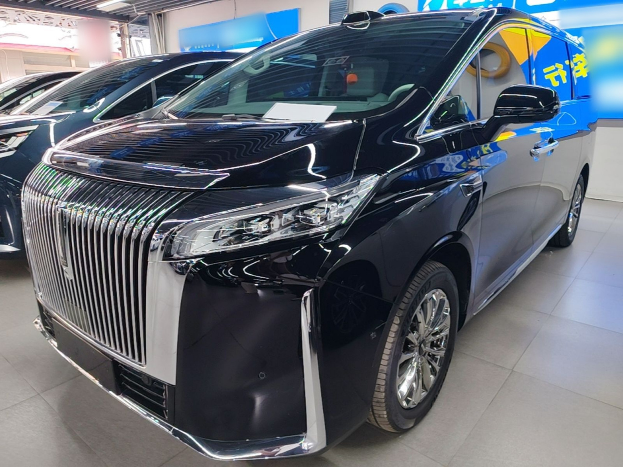 2025 AWD 8