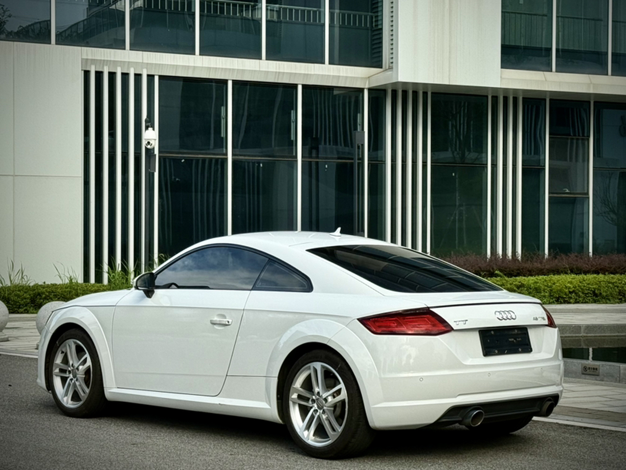 TT 2015 TT Coupe 45 TFSI photo 2