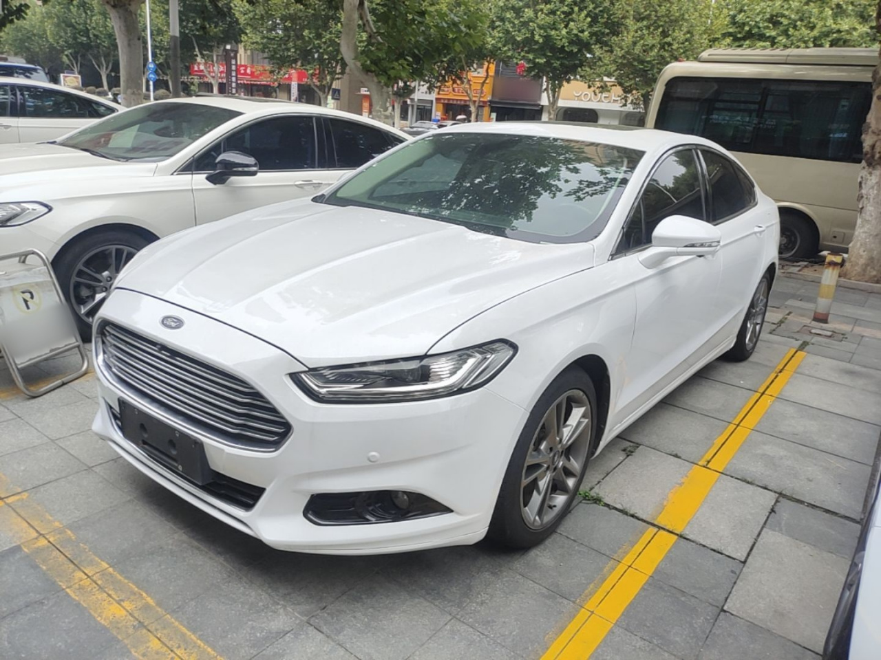 Mondeo 2013 2.0L GTDi240 Luxury Sport