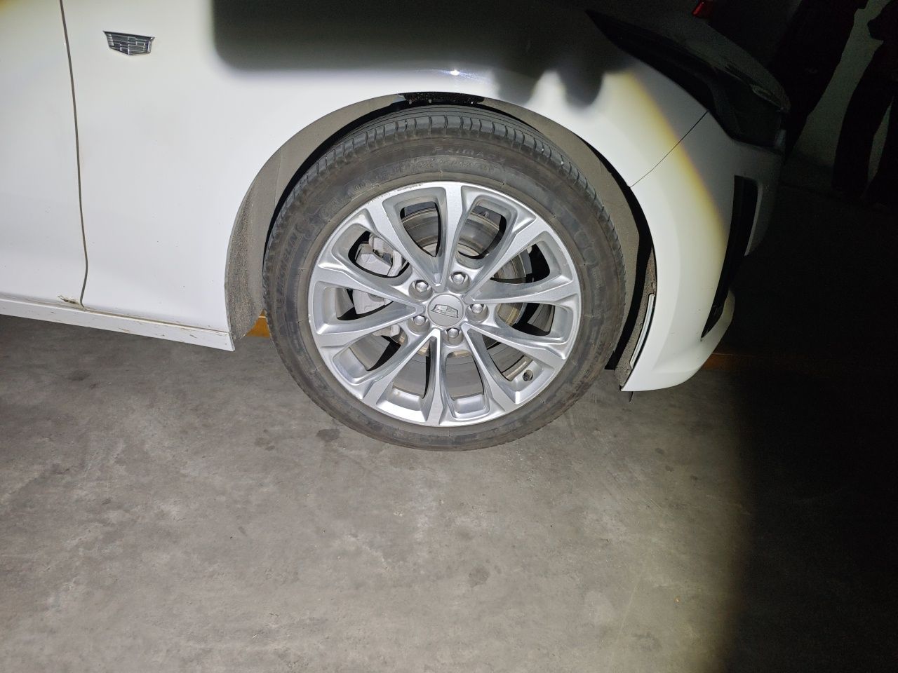 CT5 2022 28T Luxury Standard photo 5