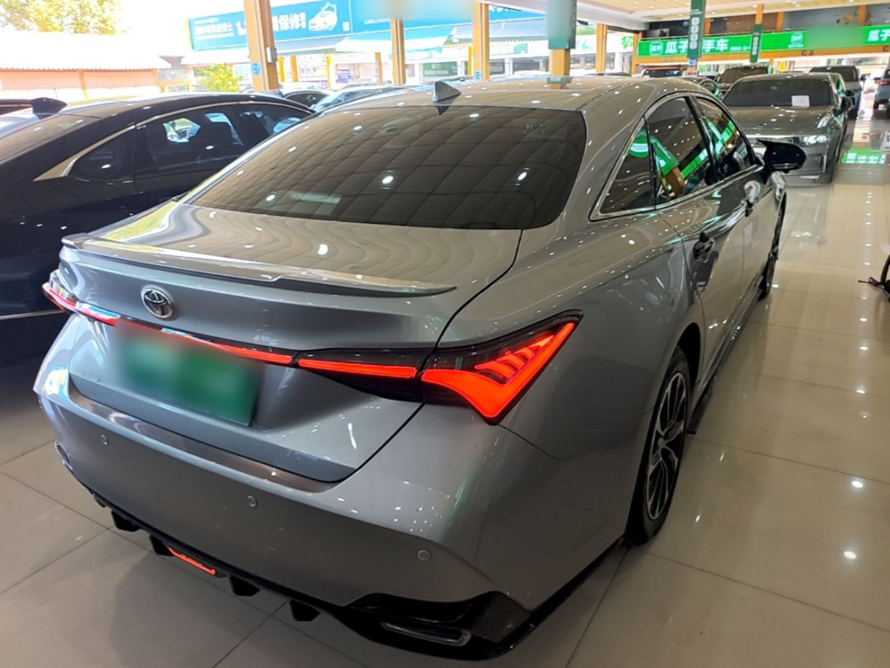 Avalon 2023 2.5L Luxury photo 4