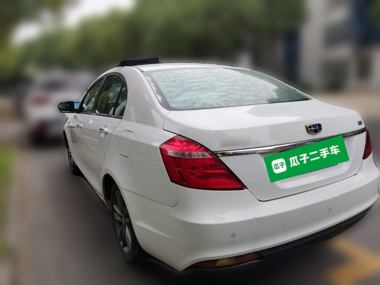 Emgrand 2017 Sedan 1.5L MT photo 4