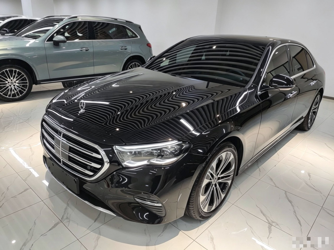 E-Class 2026 E 300 L Luxury
