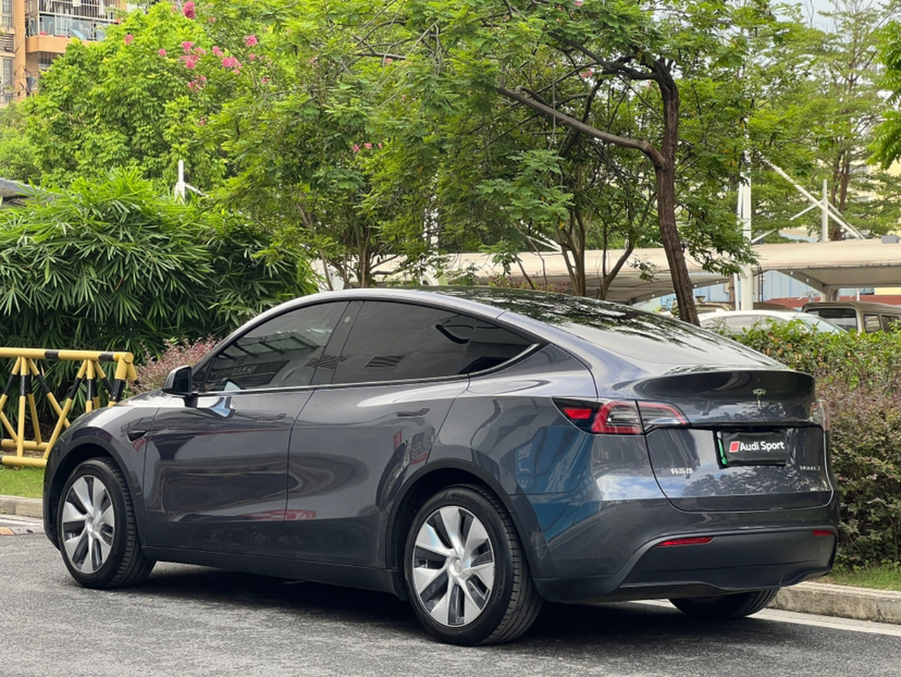 Model Y 2022 Facelift RWD photo 4