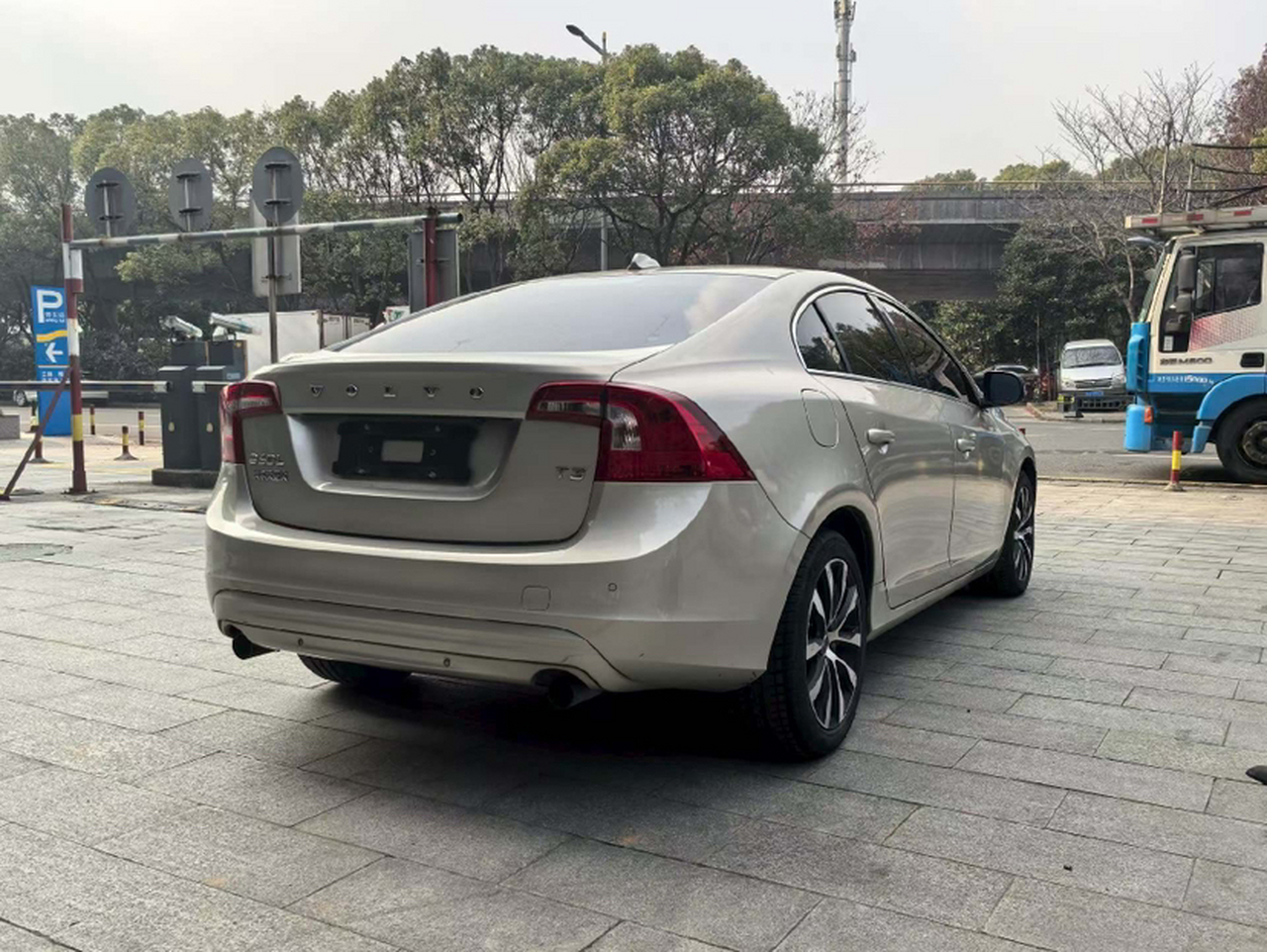 S60 2018 S60L T3 Progressive photo 4