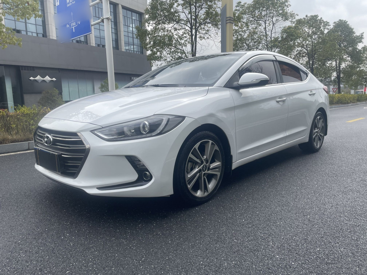 Elantra 2016 1.6L AT Smart Elite