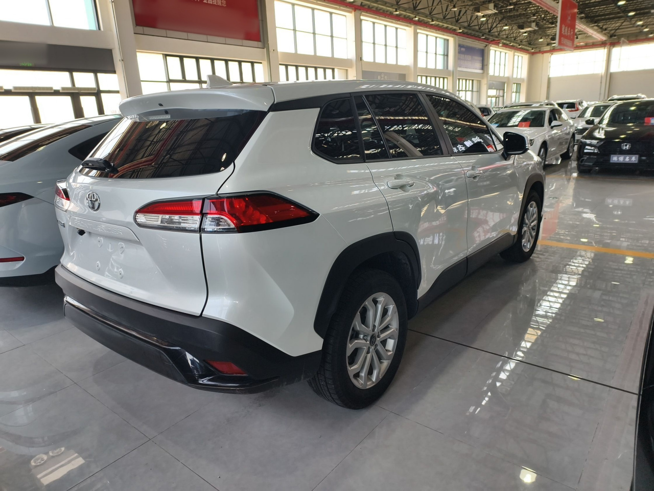 Frontlander 2022 2.0L CVT Leading photo 4