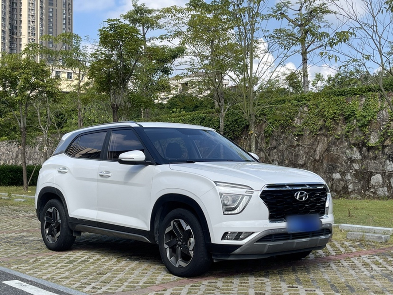 ix25 2020 1.5L CVT GLS Smart photo 2