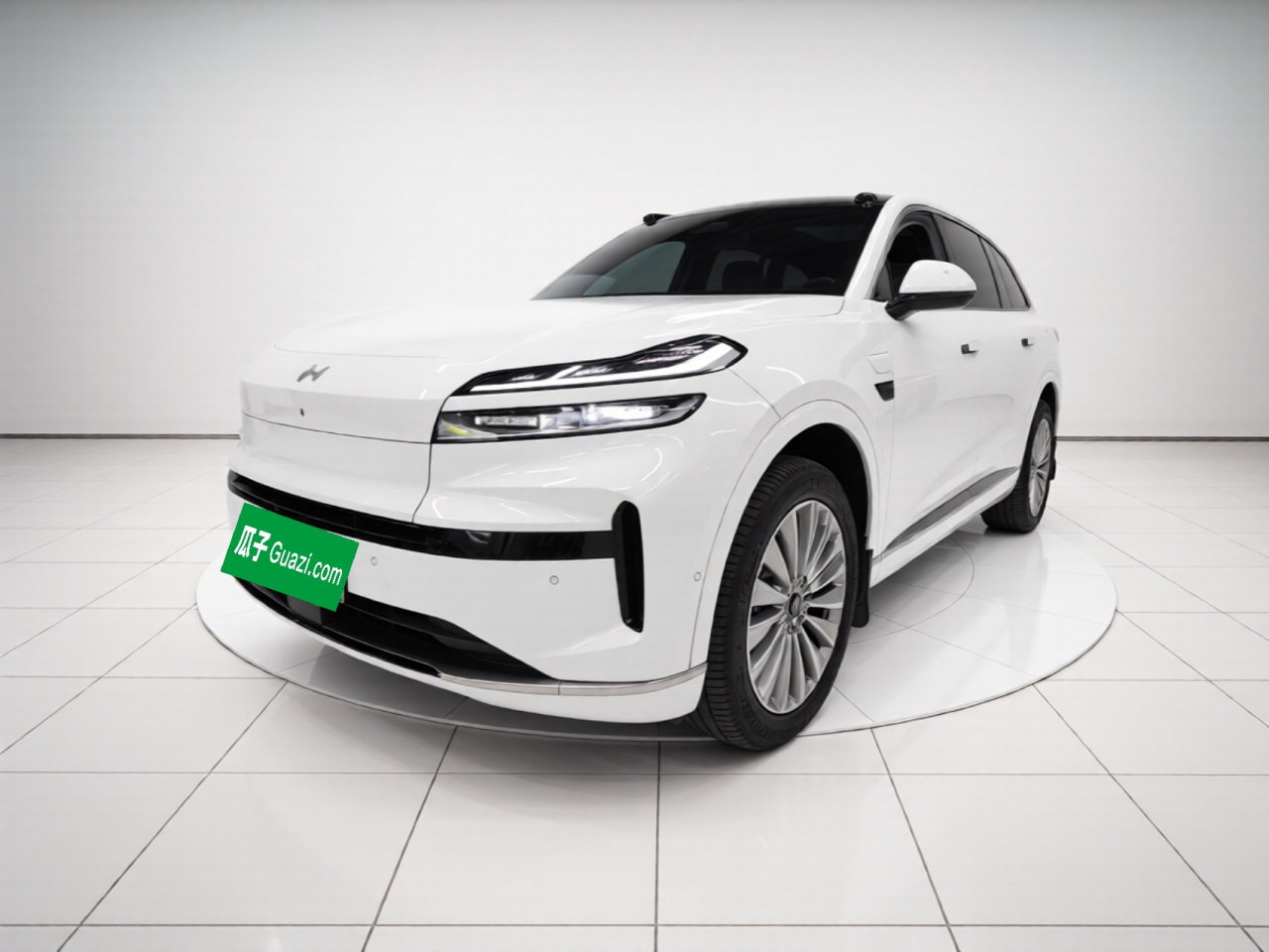 L90 2025 Max 6-Seater 85