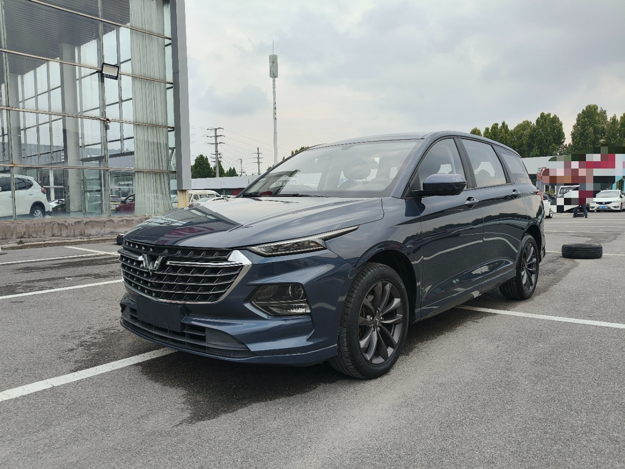 Wuling 2020 1.5T CVT Elite