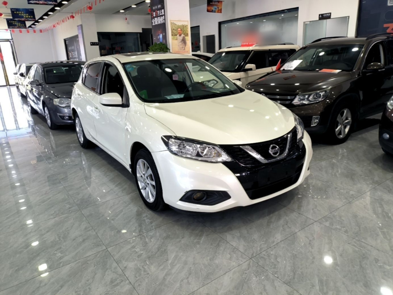 Tiida 2019 1.6L CVT China VI photo 3