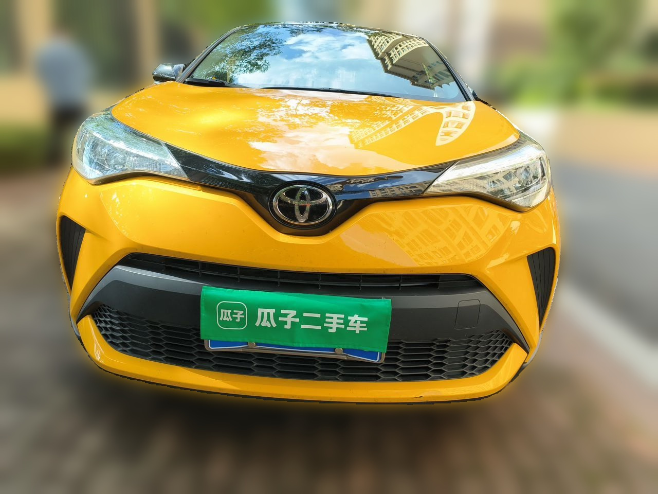 C-HR 2022 2.0L Leading photo 2