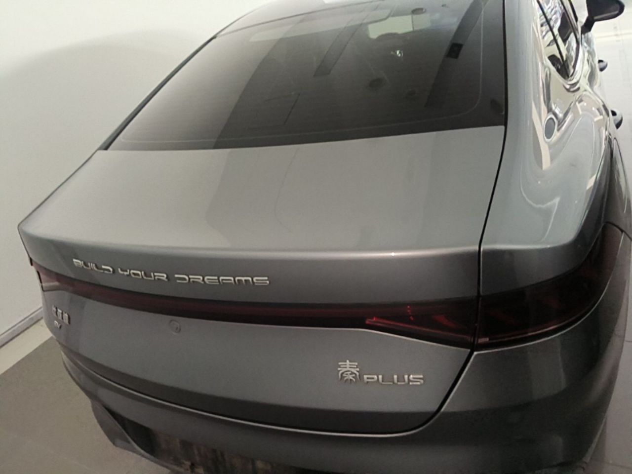 Qin PLUS 2021 EV 500KM Premium photo 3